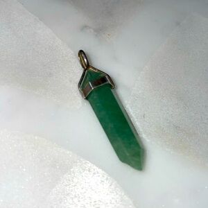 Green quartz crystal pendant